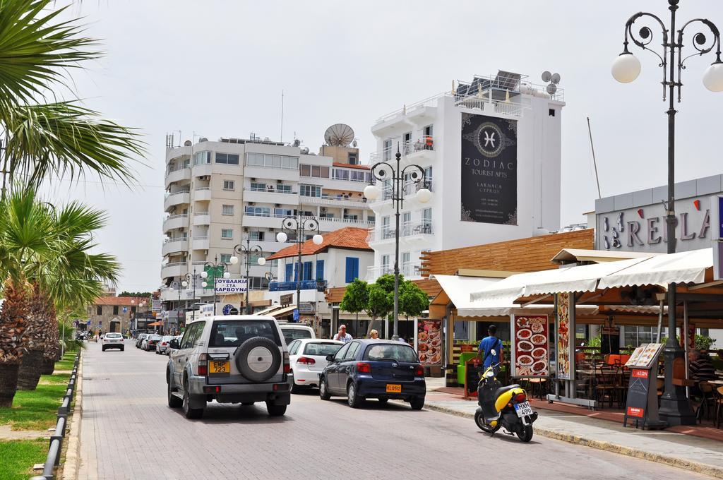 Zodiac Hotel Apartments Larnaca Esterno foto